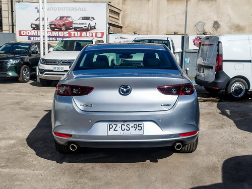 Mazda 3 Sedan 2021