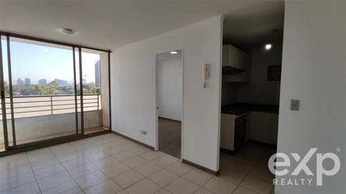 Departamento En Venta De 2 Dorm. En Estación Central
