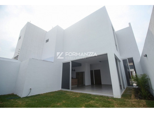 Casa Nueva En Venta En Albaterra Residencial En Colima
