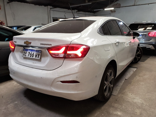 Imagen 2 de 10 de Cruze 4p Premier 1.4 T At