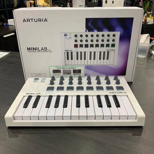 Arturia Minilab Teclado Controlador Midi 25 Teclas Usado