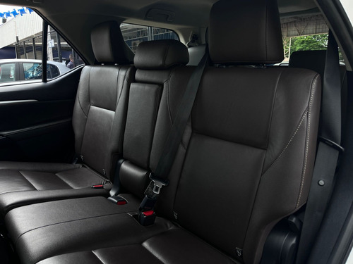 Toyota Hilux SW4 2.7 SRV 7 LUGARES 4X2 16V FLEX 4P AUTOMÁTICO