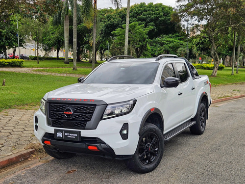 Nissan Frontier 2.3 Pro-4X Cab. Dupla 4X4 Aut. 4P