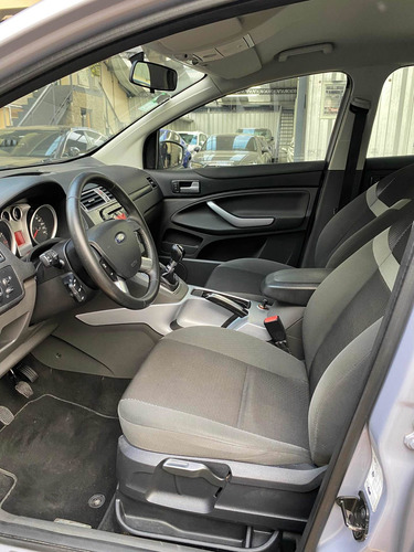 Imagen 9 de 13 de Ford Kuga 2.5 Trend Mt 4x4 (ku01/ku04) /// 2011 - 128.000km