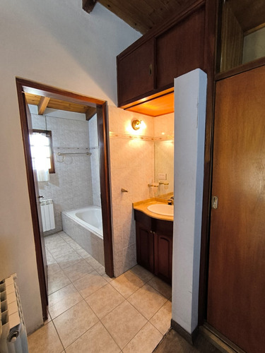 Alto Alberdi - Casa En Venta - 5 Dormitorios