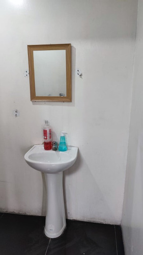 Arriendo Local Y Bodega Avda Jj Perez Comuna Quinta Normal