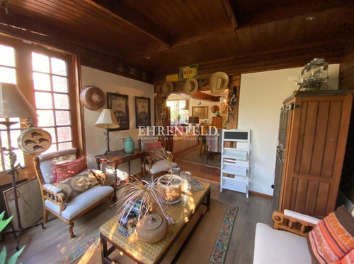 Casa En Venta De 6 Dorm, En Camino El Refugio. El Arrayán