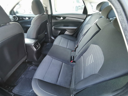 Imagen 8 de 15 de Kia Forte Ex Sedan Motor 2.0 Modelo 2019 Automatico