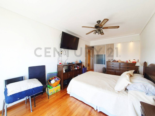 Imagen 29 de 30 de En Venta Semipiso 3 Dormitorios Con Balcón Terraza En Flores.