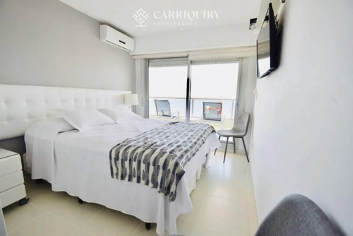 Apartamento En Alquiler Temporario Playa Mansa 2 Dormitorios Seasons Tower