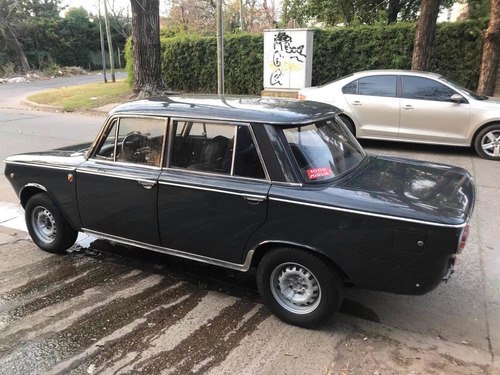 Imagen 12 de 18 de Fiat 1500 Berlina