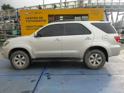 Toyota Fortuner Sr5 4x4 4000cc At Aa