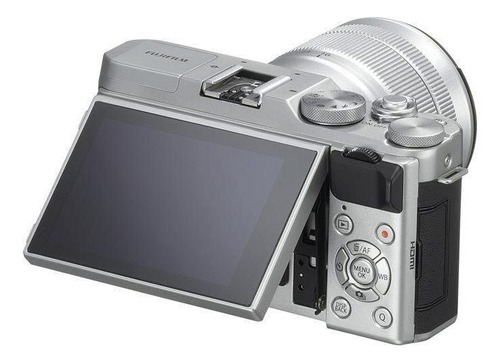 Fujifilm X Series X-A3 16-50mm OIS II Kit sin espejo color plateado