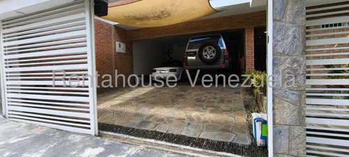 Casa En Venta, Urb. Los Naranjos Del Cafetal