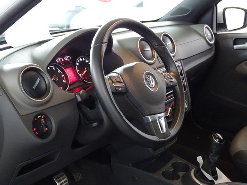 Volkswagen Saveiro Cross Cd 1.6 16v (5876)