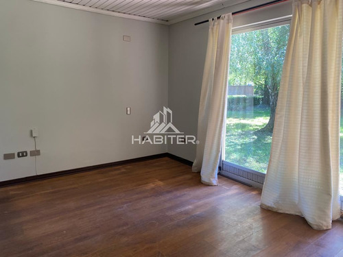 Casa En Venta De 5 Dorm. En Los Angeles