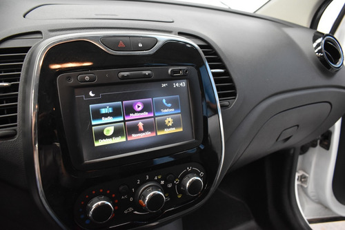 Imagen 8 de 15 de Renault Captur 2.0 Intens 2016 La Plata 881
