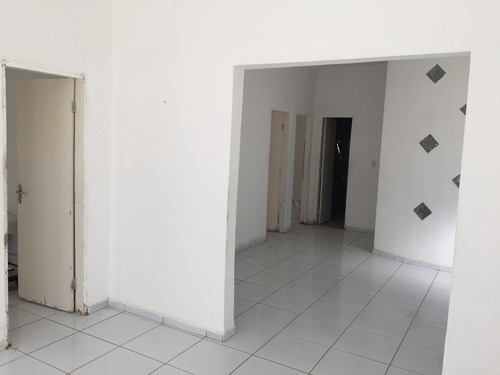 Imperdível! Mansão Com 3 Suítes, 2 Salas E Garagem Para 5 Carros - Parque Dos Cassimiros