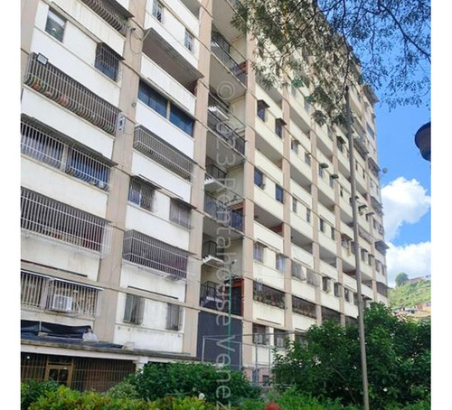 Apartamento A La Venta En Caricuao  #24-12666 Jose Luis