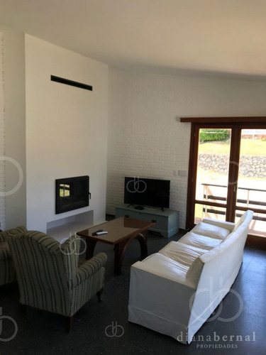 Imagen 4 de 11 de Casa De 2 Dormitorios A 100mts De Playa Mansa, Punta Del Este