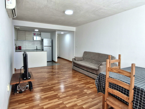Alquiler Hermoso Apartamento 1 Dormitorio-traspaso- Excelente Ubicación - Eudardo Acevedo Casi 18 De Julio - Cordon