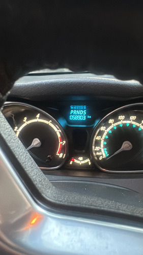 Ford Fiesta Kinetic 1.6 Sedan Titanium Powershift 120cv