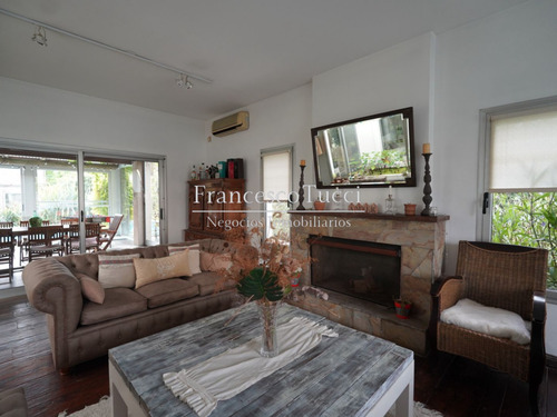 Casa En Venta 6 Ambientes Altos Del Sol