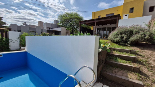 Venta Duplex Housing 3 Dormitorios Villa Warcalde