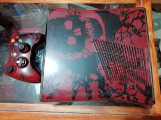 Consola Xbox 360 Slim Edición Gears Of War 3