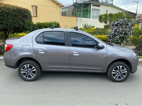 Renault Logan 1.6 Intens Aut
