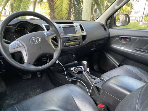 Toyota Hilux 3.0 Cd Srv Cuero 4x4 5at - A4 2014