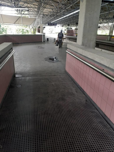 Alfombras Vulcanizada Tipo Botón Metro De Caracas De 50x50