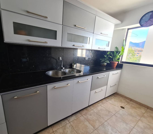 Imagen 13 de 25 de Fernando Guerrero Vende Apartamento En Urb El Bosque Res Vista Real