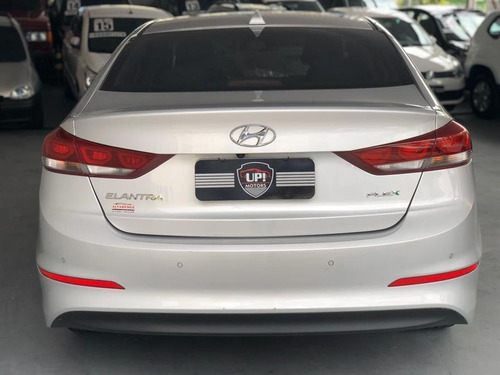 Hyundai Elantra 2.0