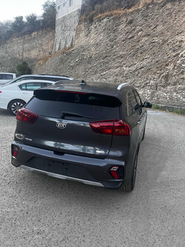 Niro 1.6l Ex Dct Hibrido 5 Puertas 4 Cilindros Modelo 2021