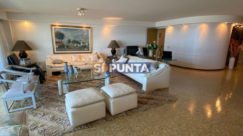 Imagen 2 de 30 de Apartamento En Playa Brava A La Venta