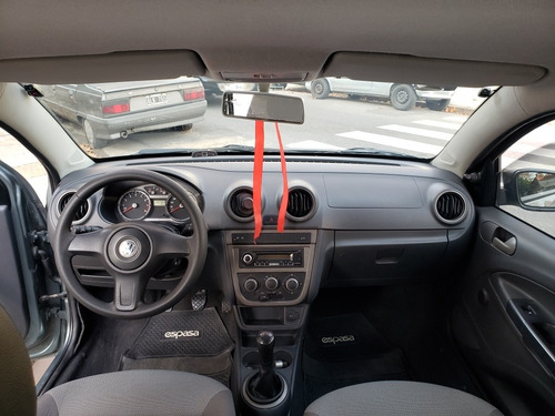 Volkswagen Voyage 1.6 Comfortline Plus 101cv 2009