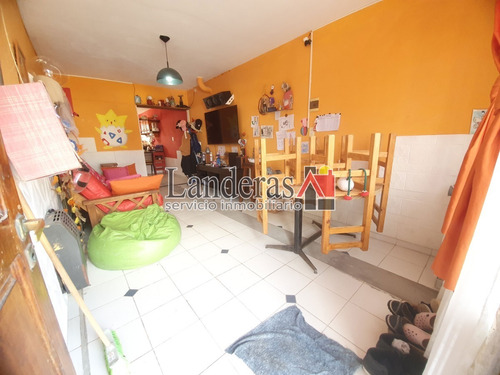 Imagen 29 de 30 de Venta En Block - Casa 3 Amb. + Dúplex 3 Amb. - Todos Los Servicios Conectados