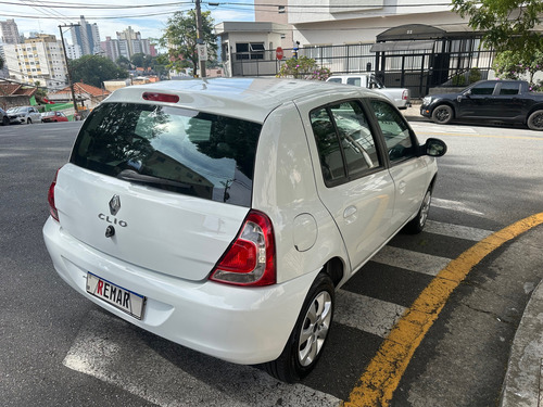 Renault Clio Clio Hatch. Expression 1.0 16V 4p