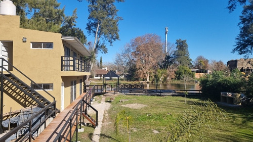 Imagen 2 de 5 de Casa En Frente Del Río, En Una Isla Del Tigre A Sólo 40'caba