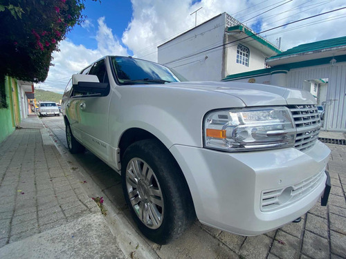 Imagen 4 de 12 de Lincoln Navigator 2013 5.4 L 4x2 Mt