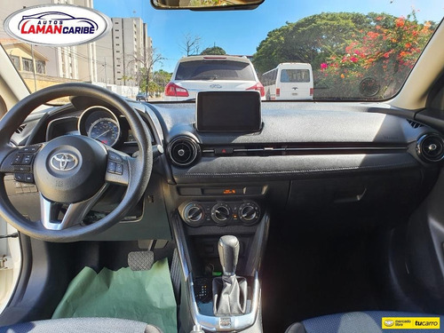 Toyota Yaris Ia Automatico