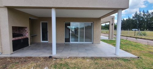 Imagen 3 de 11 de Casa En Fincas La Serena 4 Ambientes Dueño Directo