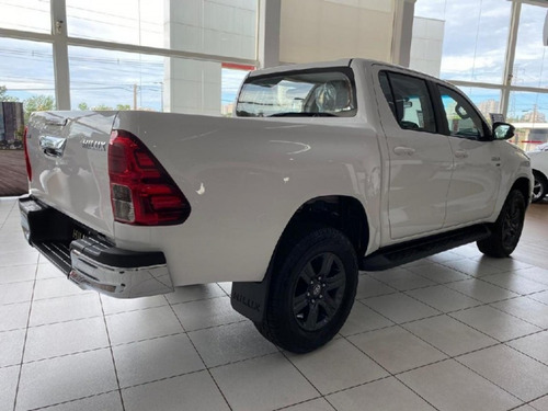 Toyota Hilux 2.7 Vvt-i Flex Cd Sr 4x2 Automático 0km2021