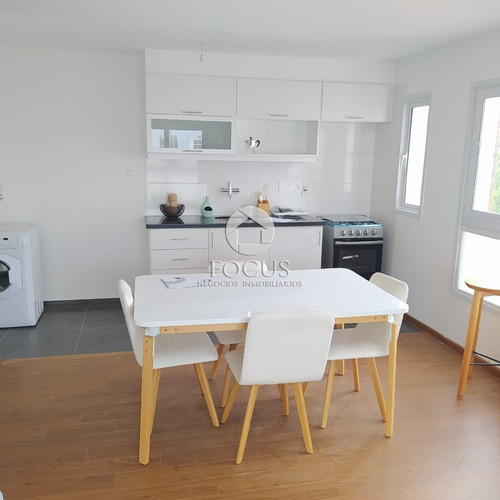 Imagen 6 de 13 de Venta Apartamento 1 Dormitorio, Con Garaje Y Box. Pocitos