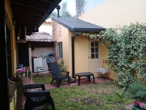 Imagen 13 de 19 de Casa En Venta En Merlo Centro Hermosa