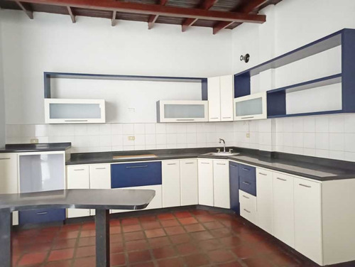 Imagen 23 de 27 de Amplia Y Cómoda Casa De Oportunidad En Venta En La Trinidad Monterrey