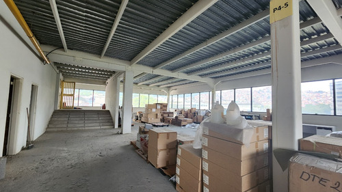 Edificio Venta La Urbina 3919 Mts2 Sonmetros2