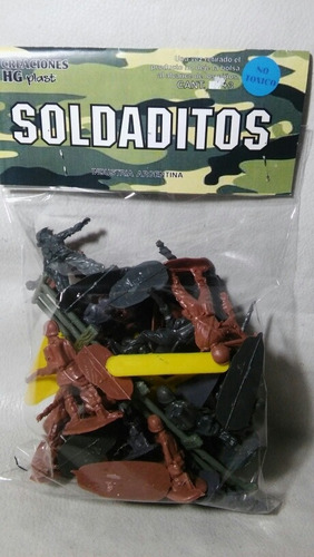 Lote De 30 Soldaditos Y Accesorios 5 Cm. De Alto Promedio