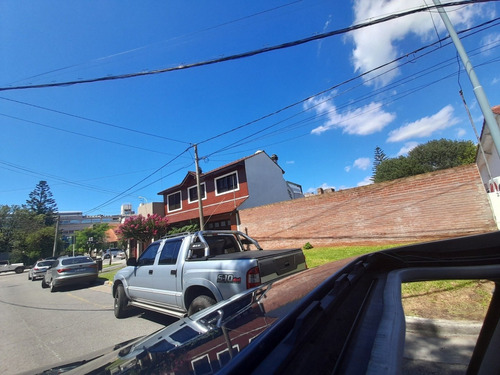Imagen 2 de 5 de Dos Lotes Barrio Chauvín